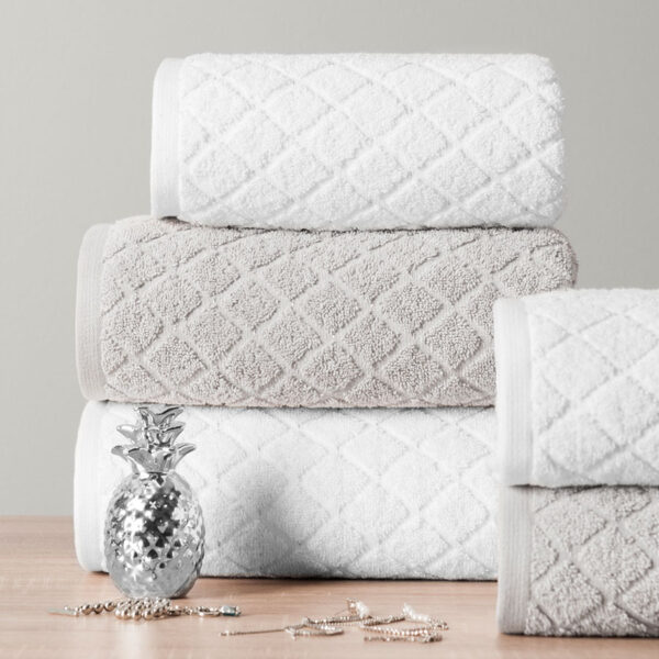 R00001_RB0_005_070140_1_2 R00001_RB0_005_070140_1_2