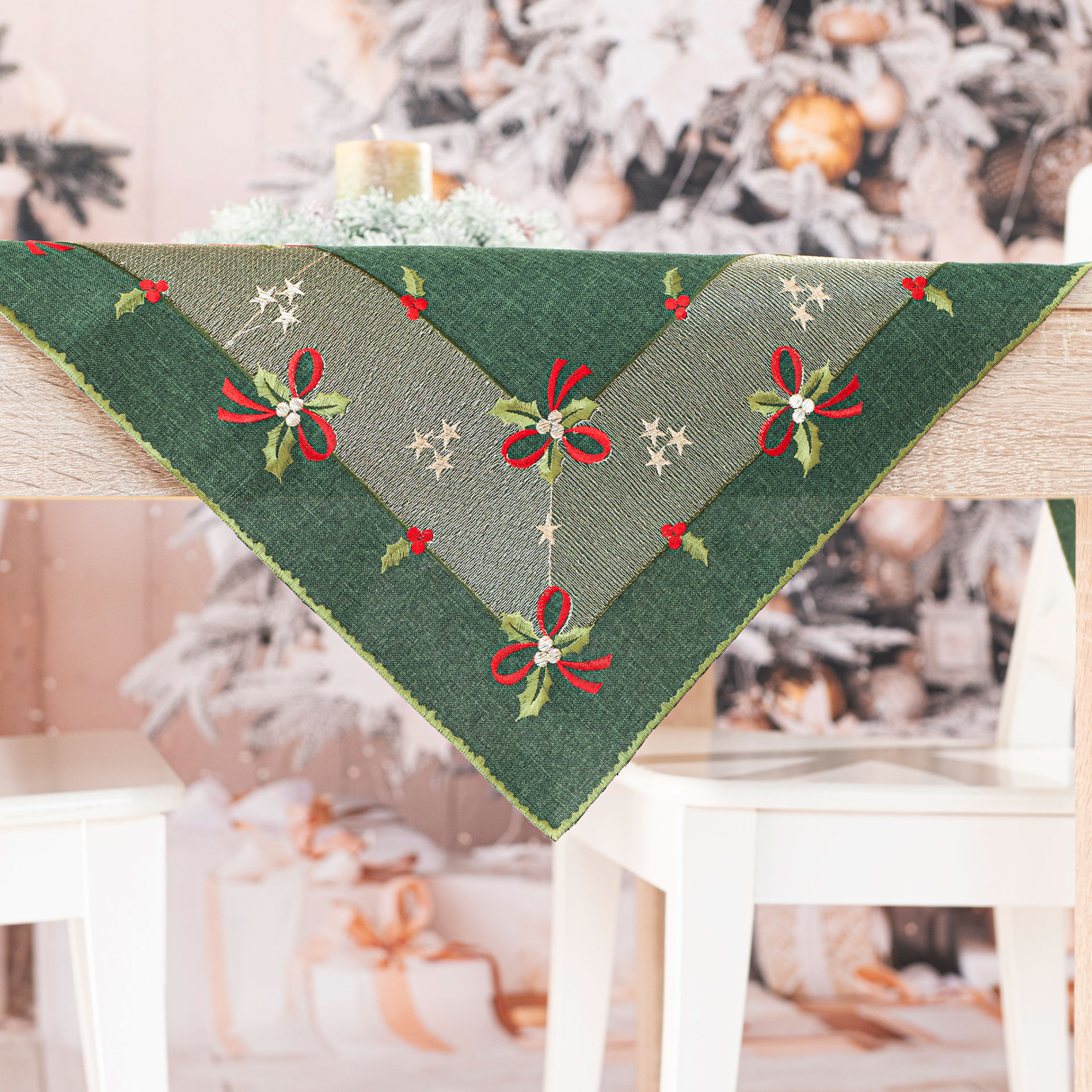 SERWETA ŚWIĄTECZNA Z HAFTEM KOKARDKI 85x85cm zielona